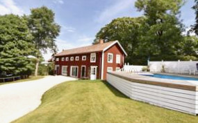 Three-Bedroom Apartment in Amal
